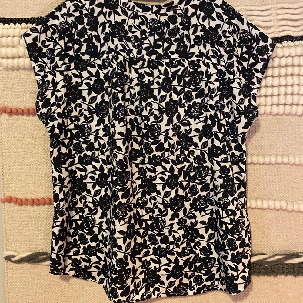 Ann Taylor black/white blouse - medium